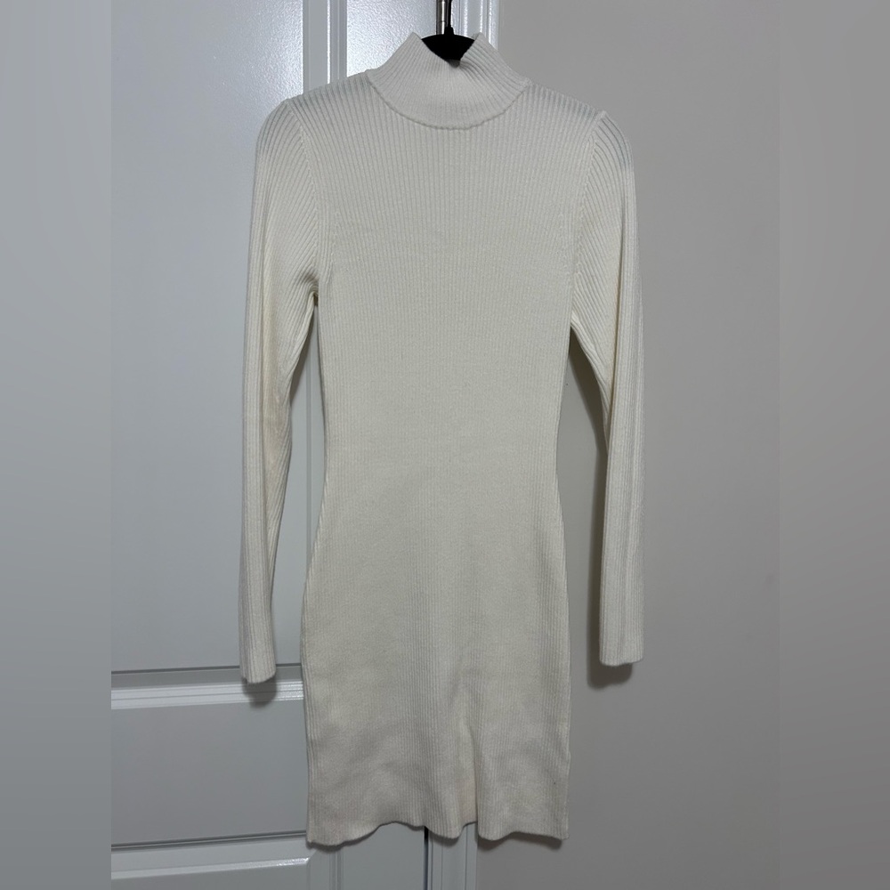 Size M Abercrombie and Fitch sweater dress